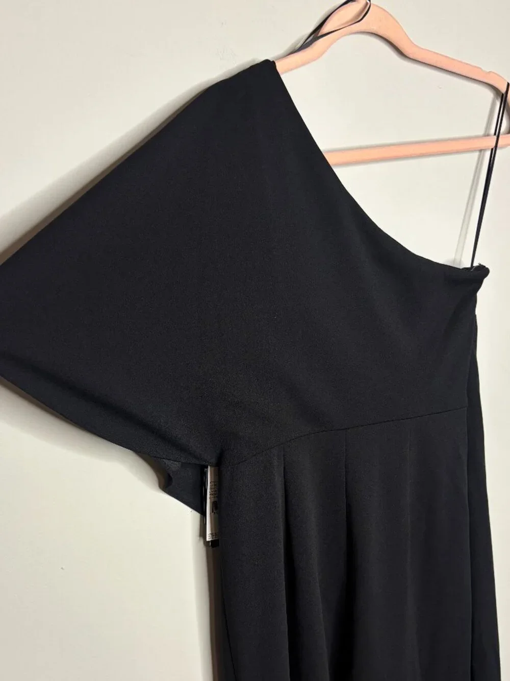 NWT Adrianna Papell Black Melania One Shoulder Crepe Jumpsuit Size 4P 4 Petite - Picture 8 of 8